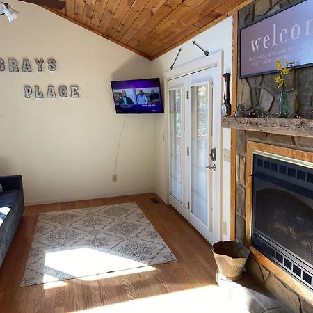 Gray'S Place On Cosby Creek - 2 Bedrooms, 2 Baths, Sleeps 6 Home Zewnętrze zdjęcie